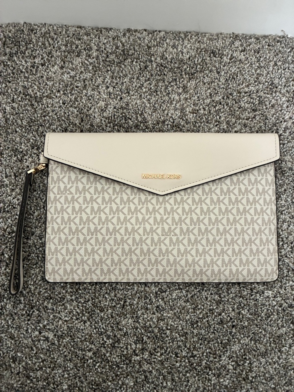 Michael Kors Beige Taupe Signature Wristlet Clutch